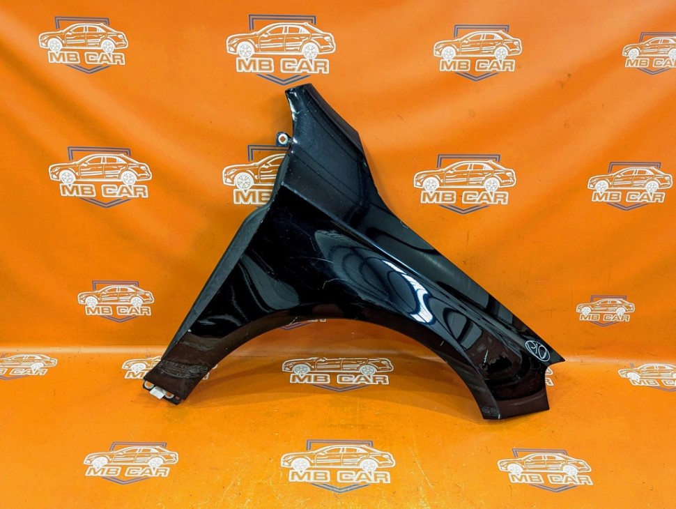 Крыло переднее правое MERCEDES-BENZ A-класс W176 (2012 - 2015) фото 1 — Разборка Мерседес