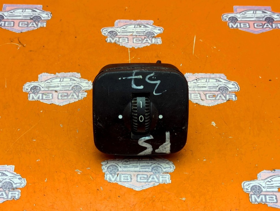 Кнопка MERCEDES-BENZ S-класс W220 (1998 - 2005) фото 1 — Разборка Мерседес