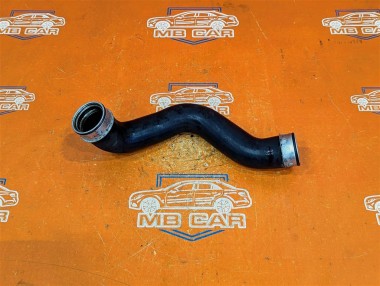 Патрубок интеркулера MERCEDES-BENZ E-класс W211/S211 (2002 - 2006) — Разборка Мерседес