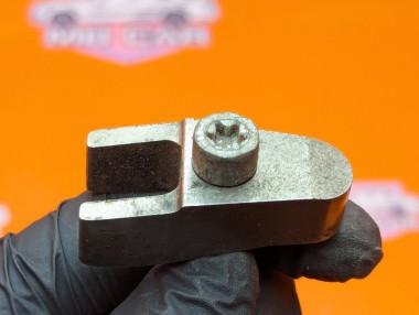 Кронштейн крепления форсунок MERCEDES-BENZ M-класс W163 рестайлинг (2001 - 2005) &mdash; Разборка Мерседес