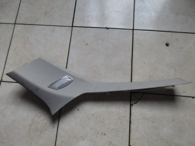 Накладка задней стойки MERCEDES-BENZ C-класс W204/S204 (2006 - 2011) — Разборка Мерседес