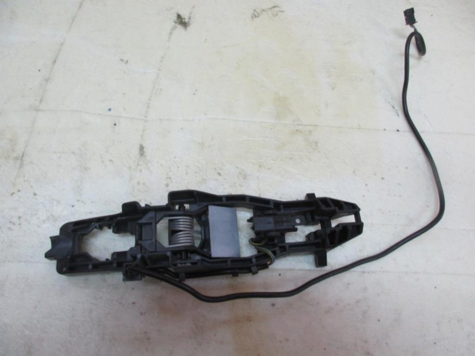 Ответная часть замка двери MERCEDES-BENZ E-класс W211/S211 рестайлинг (2006 - 2009) фото 1 — Разборка Мерседес