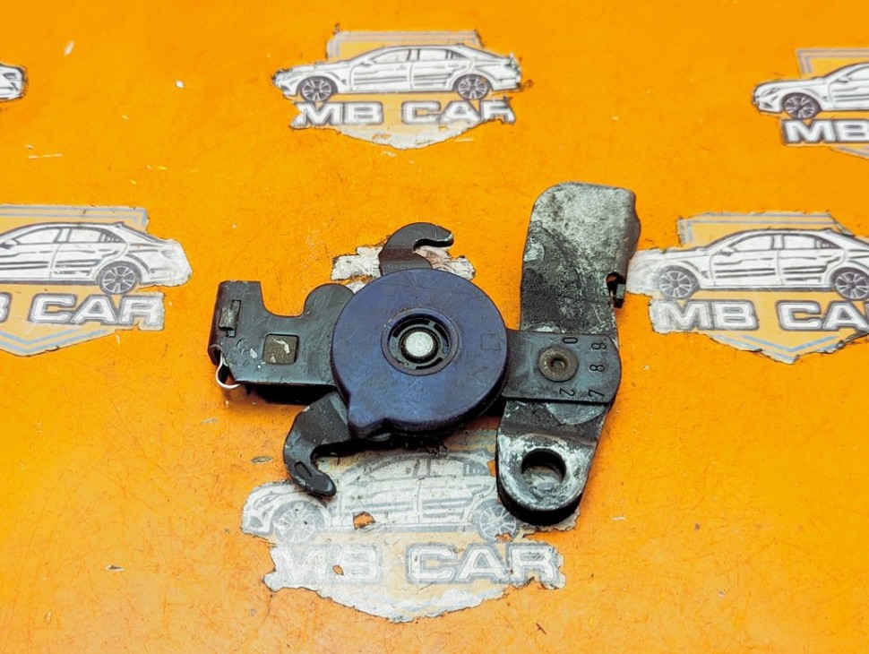 Механизм ручника MERCEDES-BENZ E-класс W211/S211 (2002 - 2006) фото 1 &mdash; Разборка Мерседес