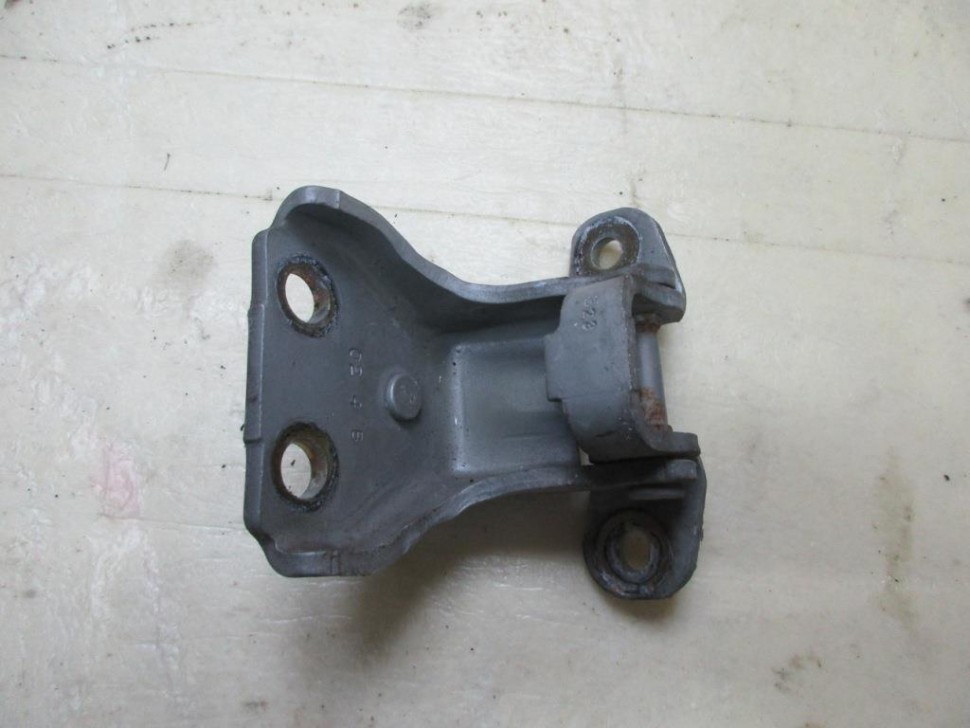 Петля двери MERCEDES-BENZ M-класс W163 рестайлинг (2001 - 2005) фото 1 — Разборка Мерседес