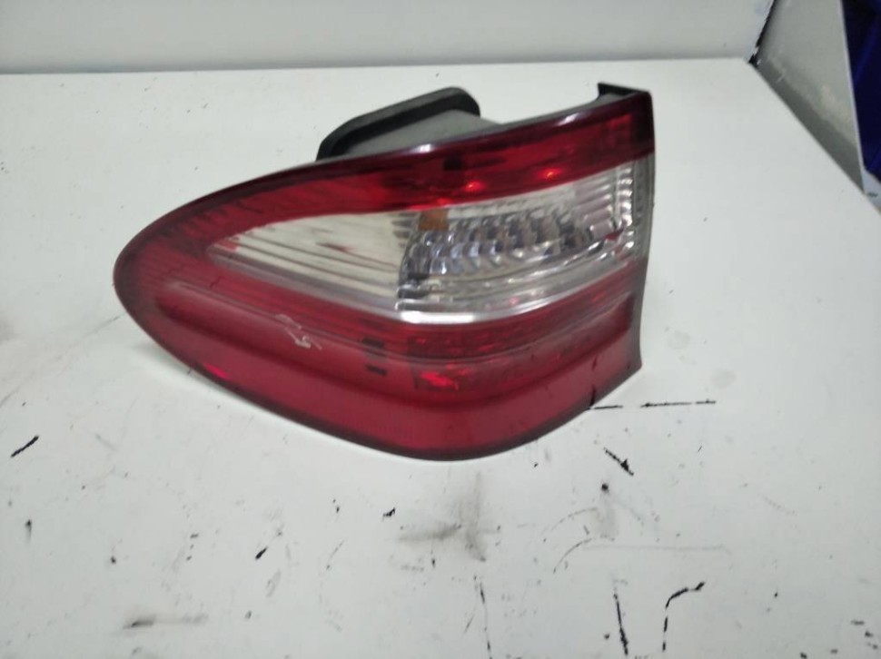 Фонарь задний левый MERCEDES-BENZ E-класс W211/S211 (2002 - 2006) фото 1 — Разборка Мерседес