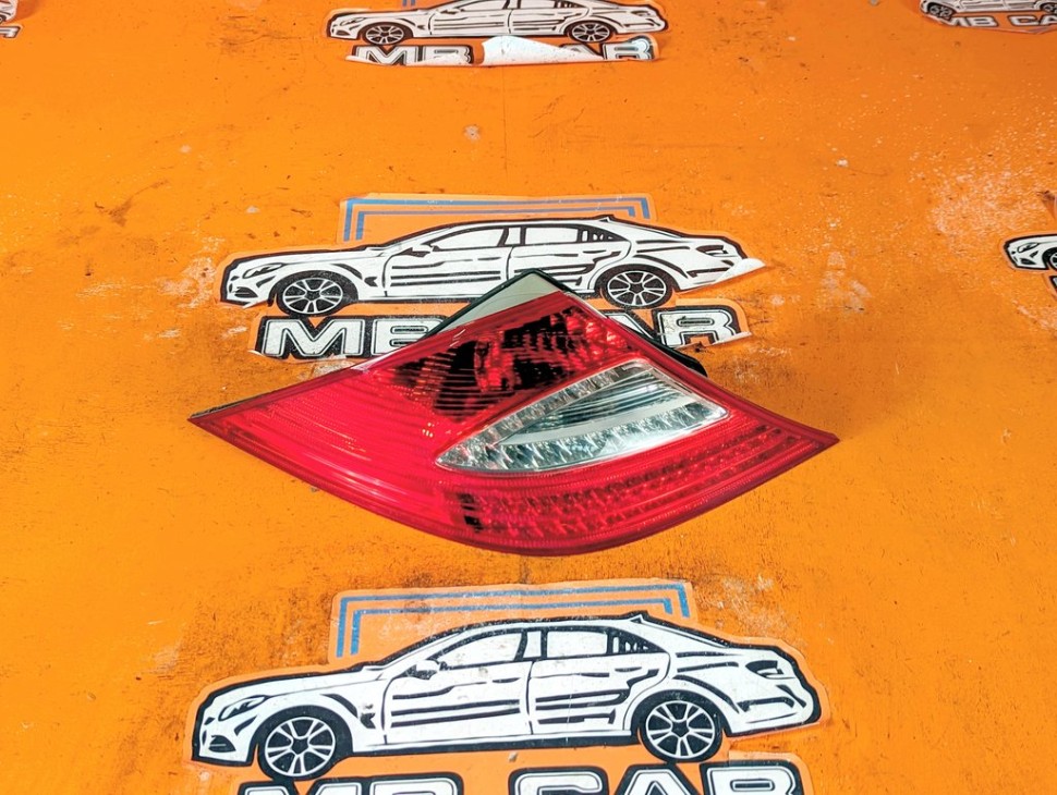 Фонарь задний левый MERCEDES-BENZ CLS-класс C219 рестайлинг (2008 - 2010) фото 1 &mdash; Разборка Мерседес