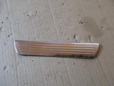 Накладка порога внутренняя MERCEDES-BENZ CLA-класс C117/X117 рестайлинг (2016 - 2019) — Разборка Мерседес