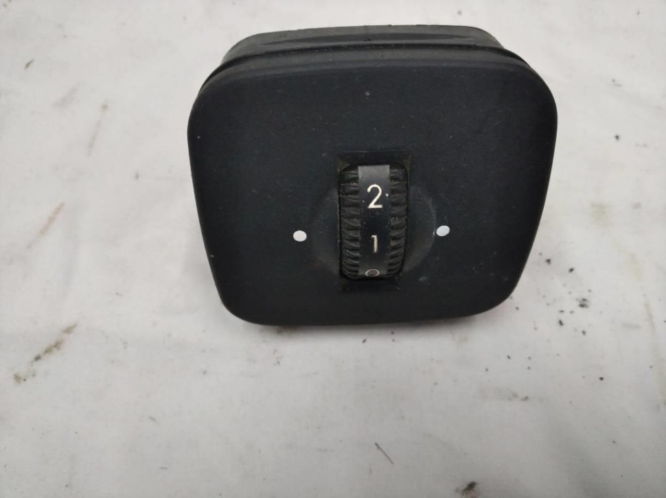 Кнопка MERCEDES-BENZ S-класс W220 (1998 - 2005) фото 1 — Разборка Мерседес