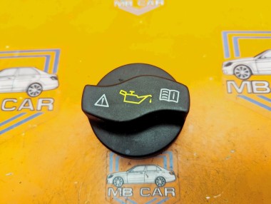 Крышка маслозаливной горловины MERCEDES-BENZ C-класс W204/S204/С204 рестайлинг (2011 - 2015) &mdash; Разборка Мерседес