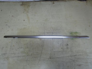 Молдинг стекла двери MERCEDES-BENZ CLS-класс C218/X218 рестайлинг (2014 - 2017) — Разборка Мерседес
