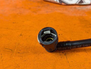 Трубка регенерации MERCEDES-BENZ C-класс W204/S204/С204 рестайлинг (2011 - 2015) &mdash; Разборка Мерседес