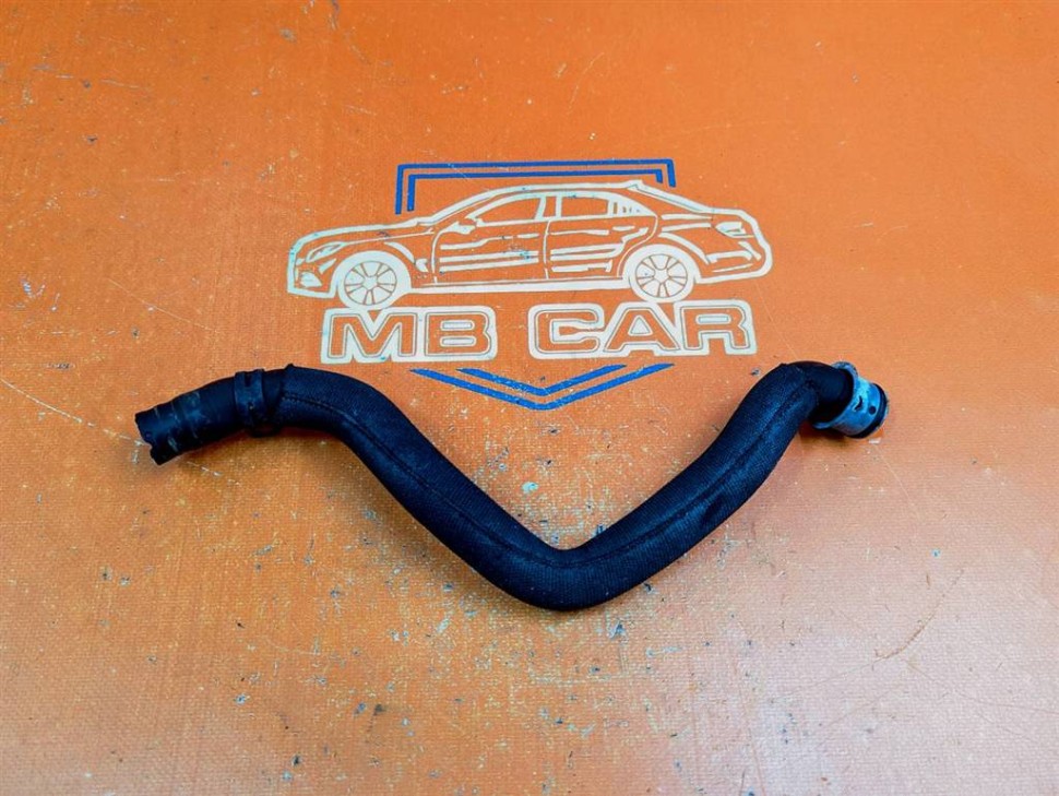 Патрубок ОЖ MERCEDES-BENZ CLS-класс C218/X218 рестайлинг (2014 - 2017) фото 1 — Разборка Мерседес