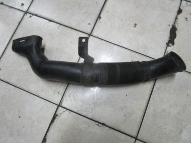 Патрубок воздушный MERCEDES-BENZ CLK-класс C209/A209 (2002 - 2005) — Разборка Мерседес