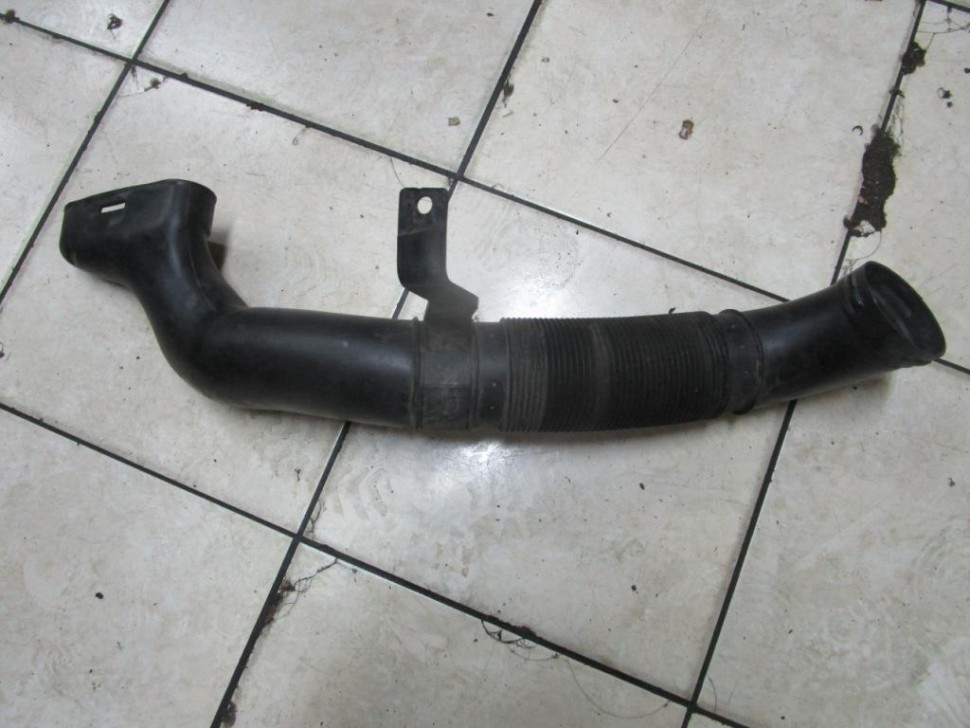 Патрубок воздушный MERCEDES-BENZ CLK-класс C209/A209 (2002 - 2005) фото 1 — Разборка Мерседес