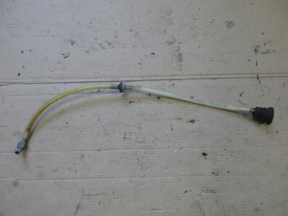 Трубка вакуумная MERCEDES-BENZ W124 W124/S124/C124/A124 (1984 - 1993) фото 1 — Разборка Мерседес