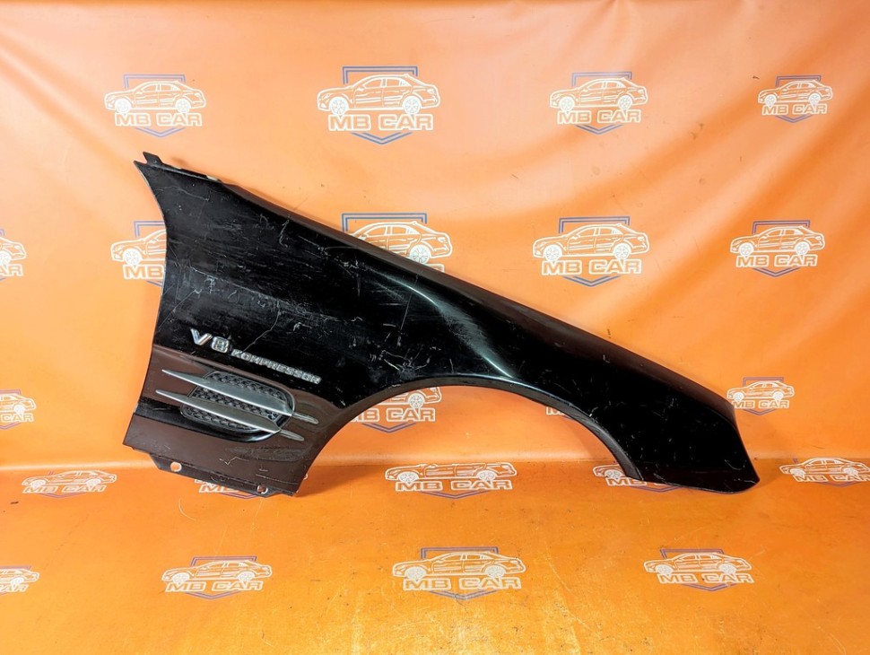 Крыло переднее правое MERCEDES-BENZ SL-класс R230 (2001 - 2006) фото 1 &mdash; Разборка Мерседес