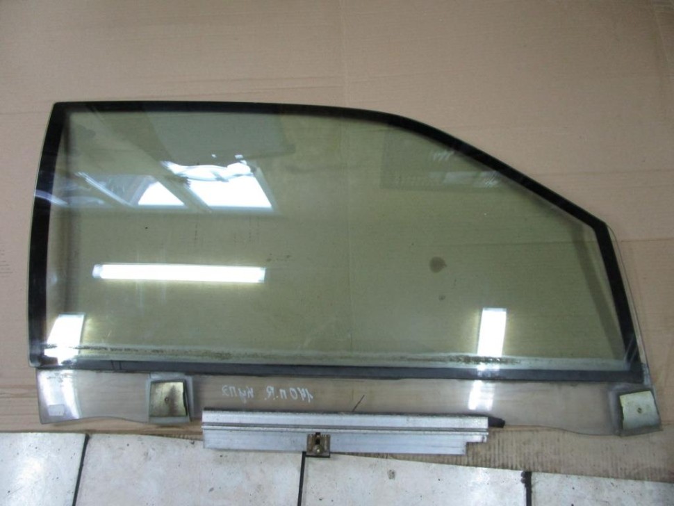 Стекло переднее правое MERCEDES-BENZ CL-класс C140 (1992 - 2000) фото 1 — Разборка Мерседес