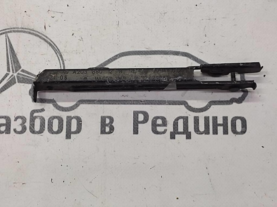 Кронштейн крепления бампера MERCEDES-BENZ C-класс W203/S203/CL203 (2000 - 2004) фото 1 — Разборка Мерседес