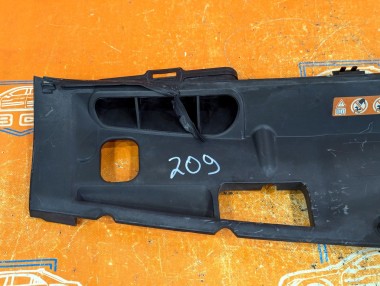 Воздухозаборник MERCEDES-BENZ C-класс W204/S204/С204 рестайлинг (2011 - 2015) — Разборка Мерседес