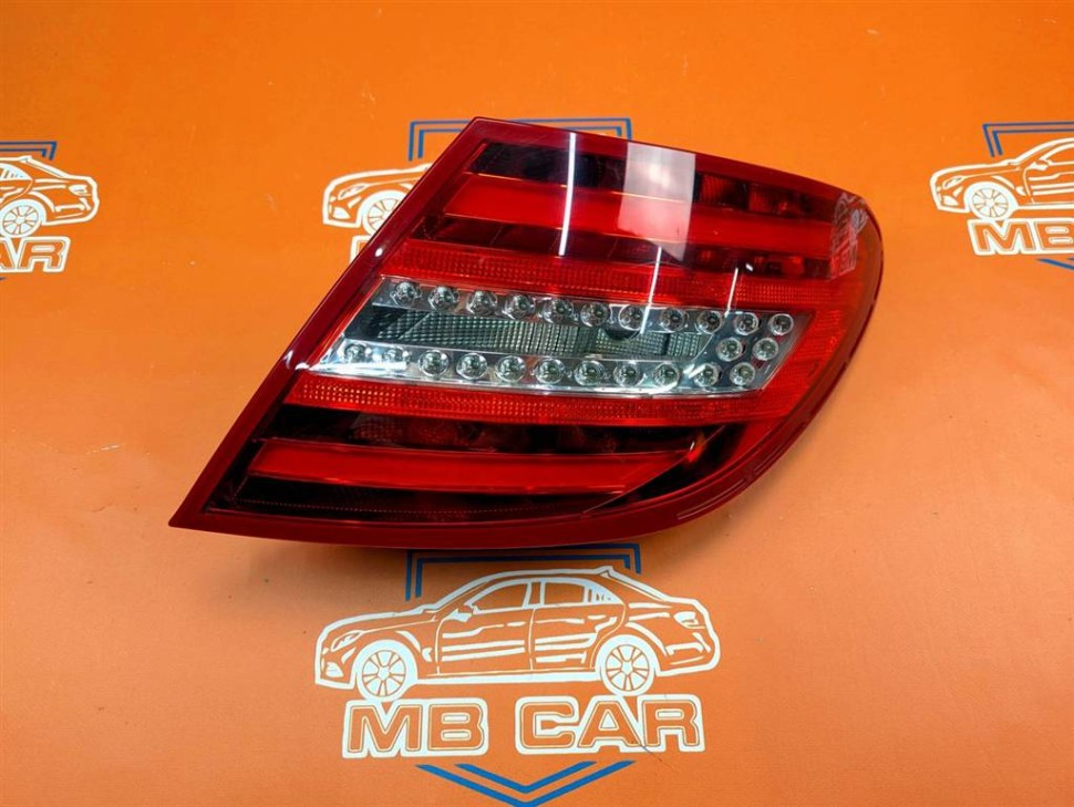 Фонарь задний правый MERCEDES-BENZ C-класс W204/S204/С204 рестайлинг (2011 - 2015) фото 1 — Разборка Мерседес