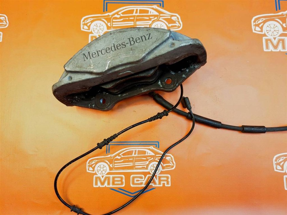 Суппорт передний правый MERCEDES-BENZ C-класс W205/S205/C205/A205 (2014 - 2018) фото 1 — Разборка Мерседес