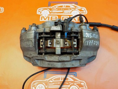 Суппорт передний правый MERCEDES-BENZ C-класс W205/S205/C205/A205 (2014 - 2018) — Разборка Мерседес