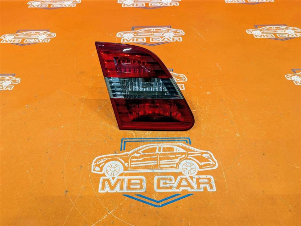 Фонарь крышки багажника MERCEDES-BENZ B-класс W245 (2005 - 2009) фото 1 — Разборка Мерседес