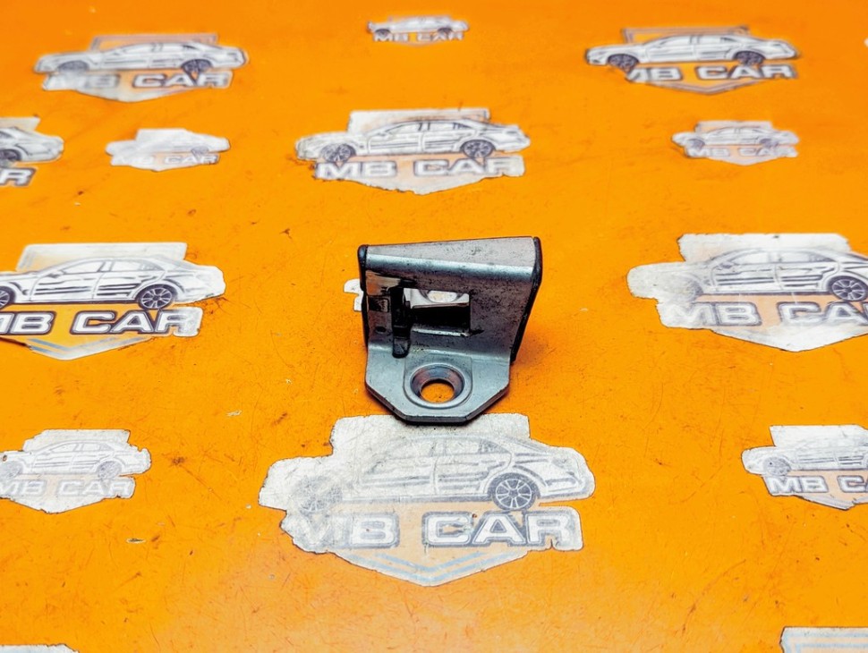 Ответная часть замка двери MERCEDES-BENZ M-класс W163 (1997 - 2001) фото 1 &mdash; Разборка Мерседес