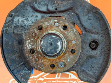 Кулак поворотный передний правый MERCEDES-BENZ S-класс W140 (1991 - 1998) — Разборка Мерседес