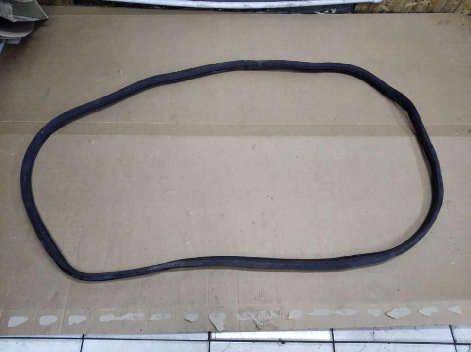 Уплотнитель дверного проема ( на кузове ) MERCEDES-BENZ GLE-класс AMG W166 (2015 - 2019) фото 1 — Разборка Мерседес