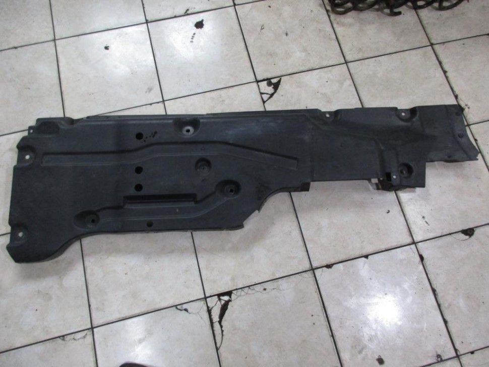 Защита днища MERCEDES-BENZ M-класс W166 (2011 - 2015) фото 1 — Разборка Мерседес