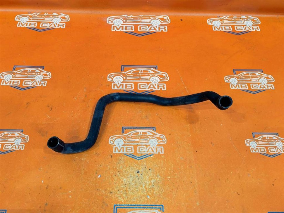 Патрубок радиатора MERCEDES-BENZ VANEO W414 (2001 - 2005) фото 1 — Разборка Мерседес