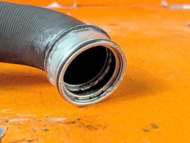 Патрубок интеркулера MERCEDES-BENZ S-класс W220 рестайлинг (2002 - 2005) &mdash; Разборка Мерседес