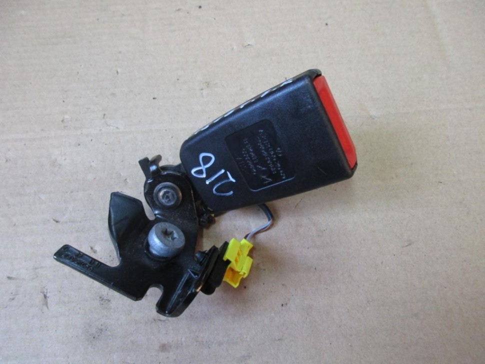 Замок ремня безопасности MERCEDES-BENZ CLS-класс C218/X218 (2010 - 2014) фото 1 — Разборка Мерседес