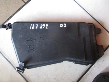 Крышка блока предохранителей MERCEDES-BENZ E-класс W212/S212/C207/A207 (2009 - 2013) — Разборка Мерседес