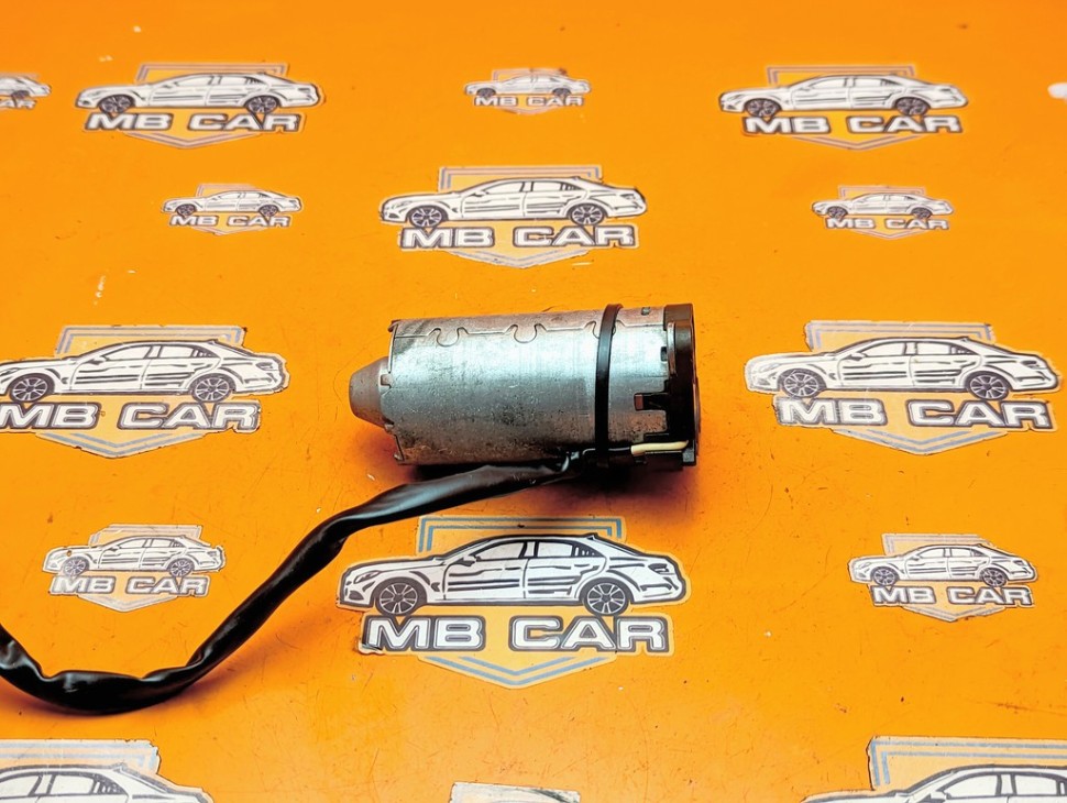 Моторчик регулировки сидений MERCEDES-BENZ E-класс W210/S210 (1995 - 1999) фото 1 — Разборка Мерседес