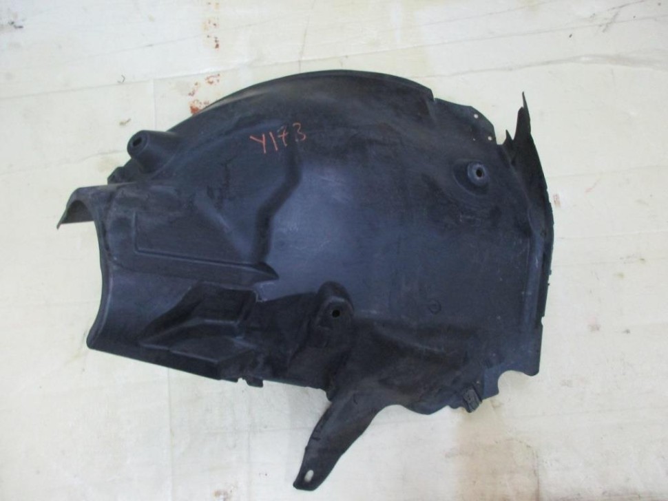 Подкрылок передний правый, задняя часть MERCEDES-BENZ C-класс W204/S204 (2006 - 2011) фото 1 — Разборка Мерседес