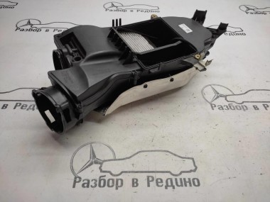 Корпус воздушного фильтра MERCEDES-BENZ GLC-класс X253 (2015 - 2019) — Разборка Мерседес