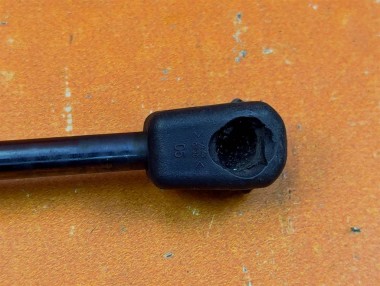 Амортизатор капота MERCEDES-BENZ GL-класс X164 рестайлинг (2009 - 2012) — Разборка Мерседес