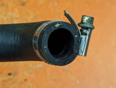 Патрубок ОЖ MERCEDES-BENZ Sprinter W901-905 (1995 - 2006) — Разборка Мерседес