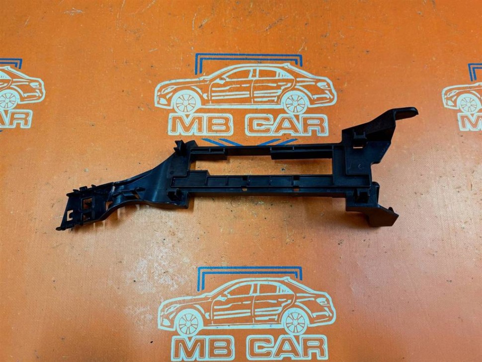 Кронштейн блока предохранителей MERCEDES-BENZ GL-класс X166 (2012 - 2016) фото 1 — Разборка Мерседес