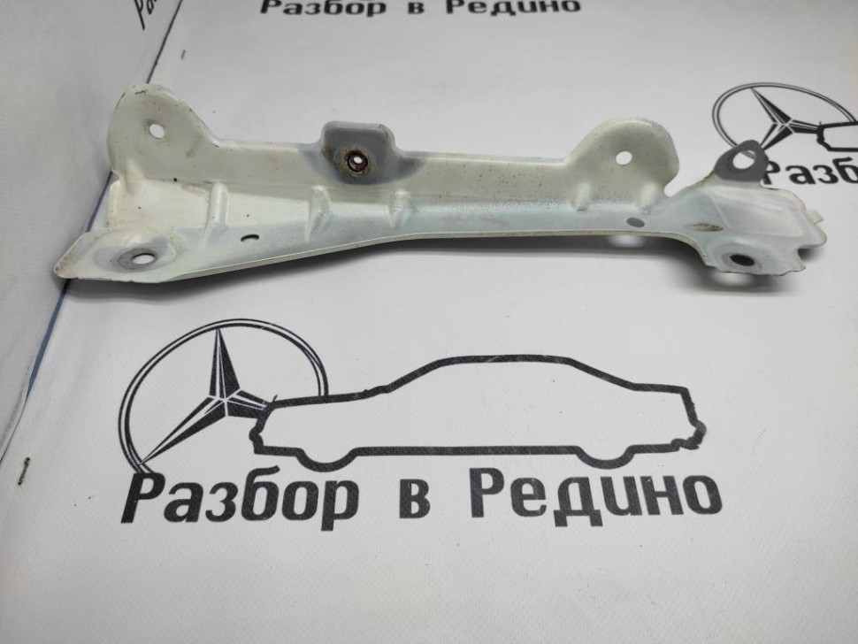 Кронштейн крепления крыла MERCEDES-BENZ M-класс W164 (2005 - 2008) фото 1 — Разборка Мерседес