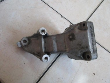 Лапа левая MERCEDES-BENZ C-класс W203/S203/CL203 (2000 - 2004) — Разборка Мерседес