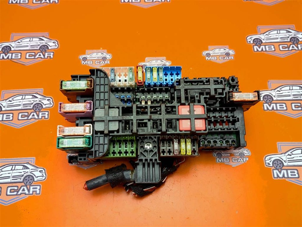 Блок предохранителей MERCEDES-BENZ GLE-класс V167 (2018 - 2024) фото 1 — Разборка Мерседес