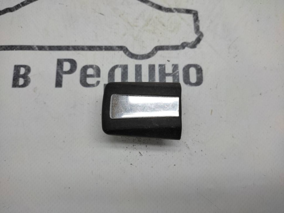 Крышка ручки двери MERCEDES-BENZ W124 W124/S124/C124/A124 (1984 - 1993) фото 1 — Разборка Мерседес