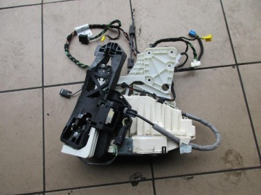 Замок двери передней правой MERCEDES-BENZ S-класс W221 (2005 - 2009) — Разборка Мерседес