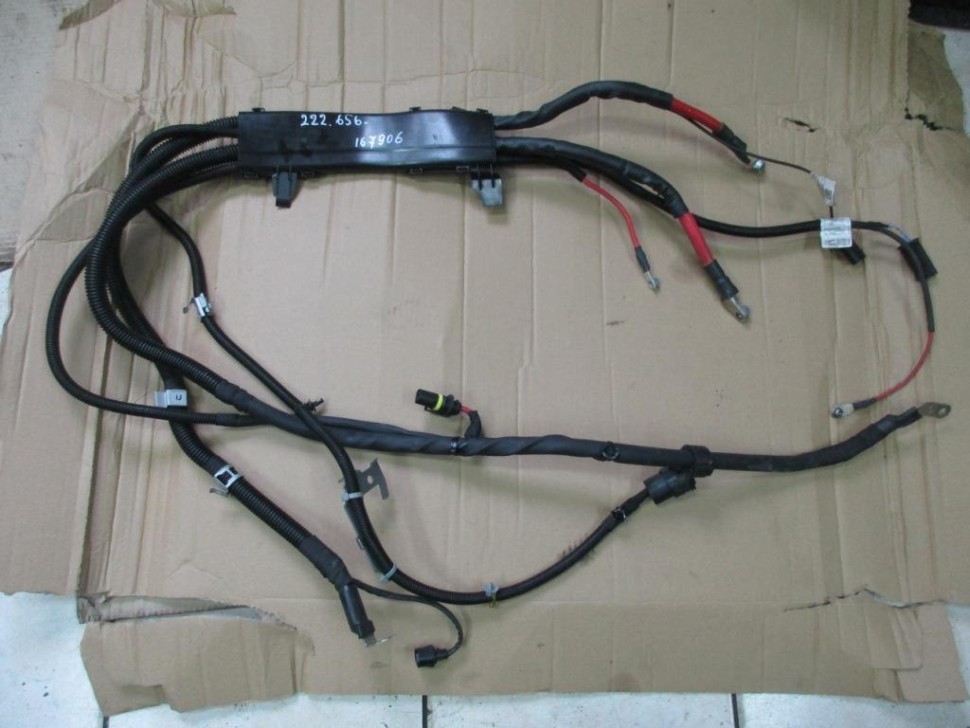 Провод стартера MERCEDES-BENZ S-класс W222/C217/A217 (2013 - 2017) фото 1 — Разборка Мерседес