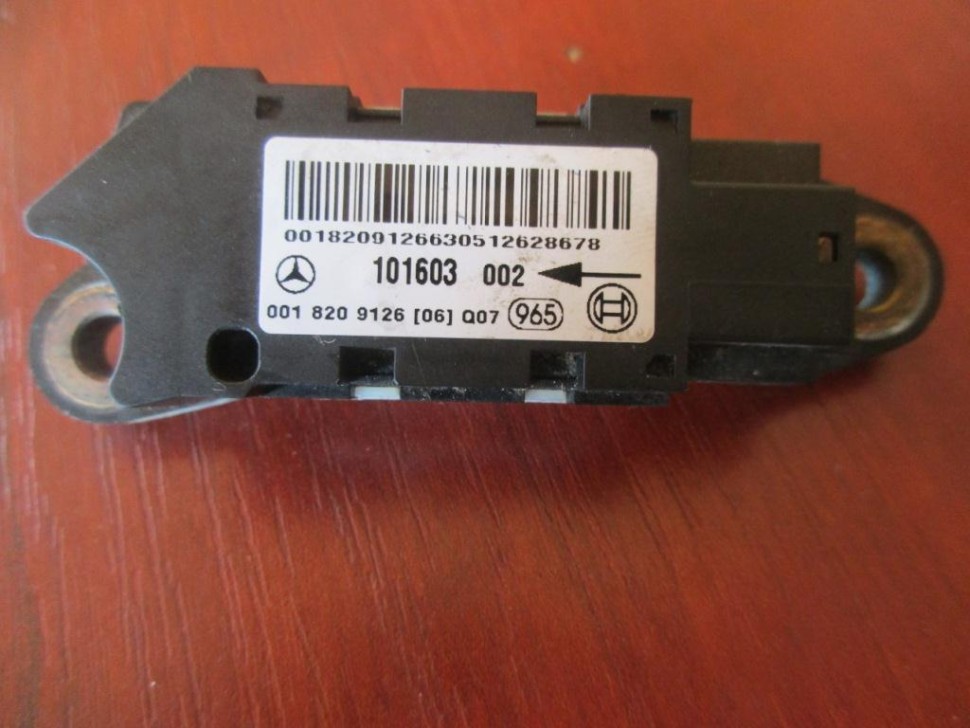 Датчик удара MERCEDES-BENZ E-класс W211/S211 (2002 - 2006) фото 1 — Разборка Мерседес