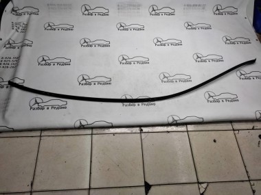 Молдинг крыши MERCEDES-BENZ C-класс W204/S204 (2006 - 2011) — Разборка Мерседес