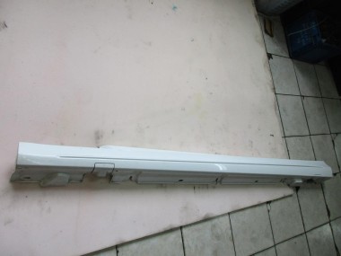 Порог пластиковый левый MERCEDES-BENZ C-класс W205/S205/C205/A205 (2014 - 2018) — Разборка Мерседес